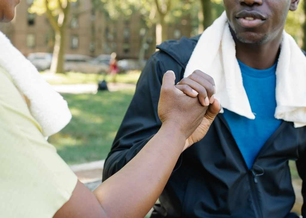 Warts 4 Can direct skin contact with infected individuals cause skin warts? Learn more here.